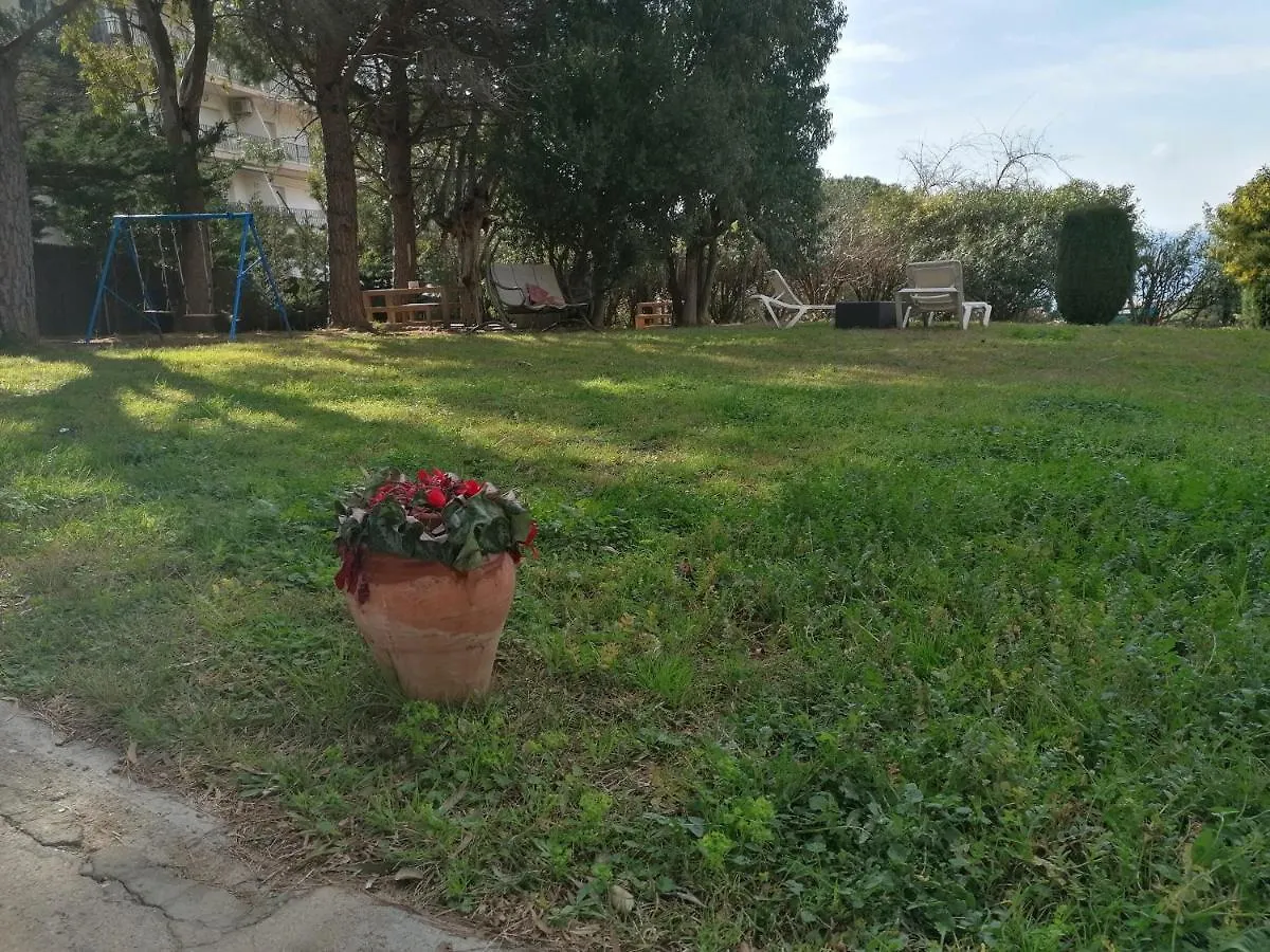 Canyelles Apartament Roses 0*,  Spain