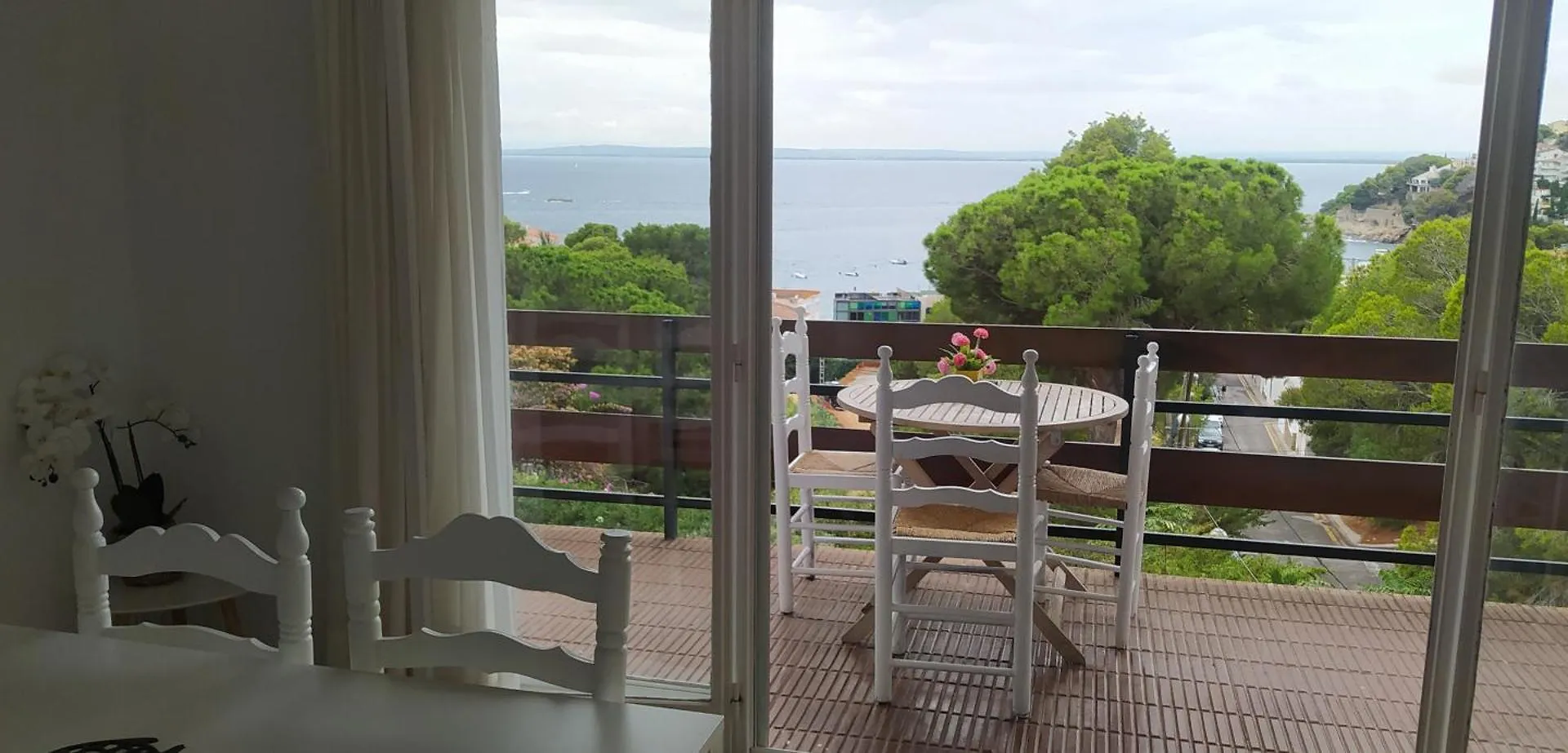 Canyelles Apartament Roses Apartment